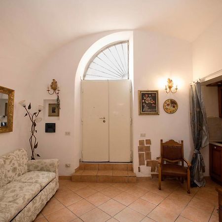 Quattro Cantoni R-Home روما الغرفة الصورة