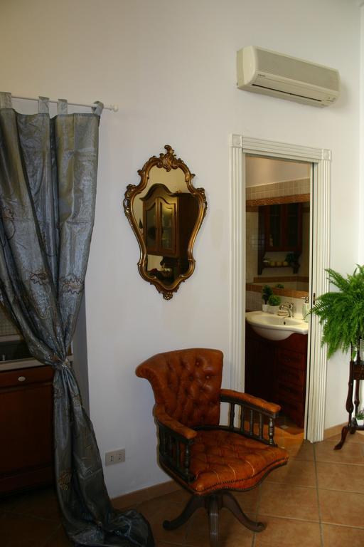Quattro Cantoni R-Home روما الغرفة الصورة